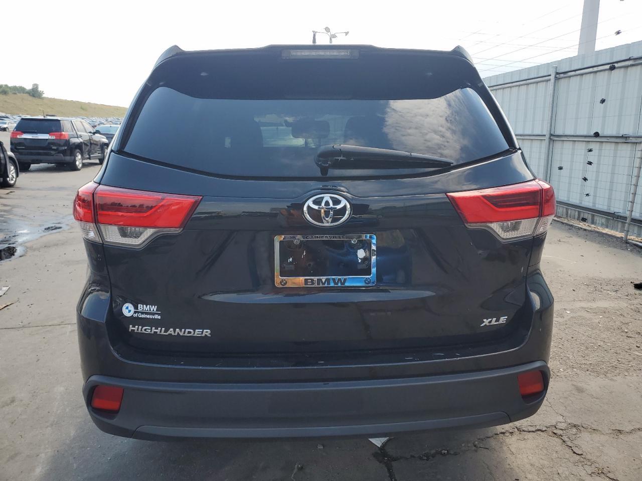 2018 Toyota Highlander Se - Фото 6