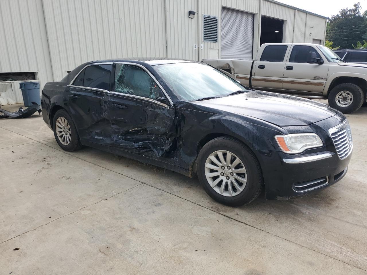 2014 Chrysler 300 - Фото 4