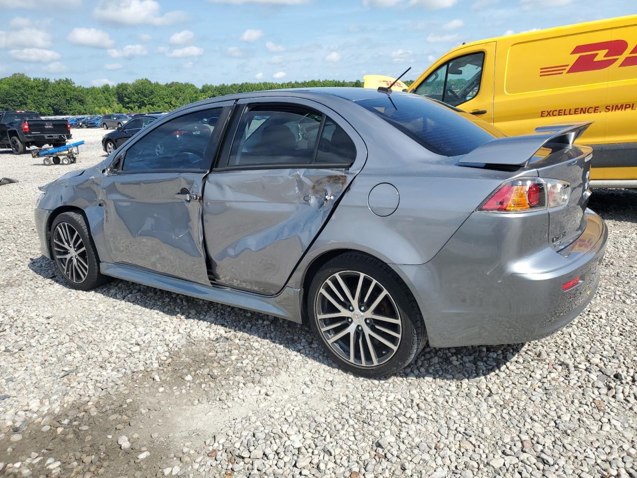 2017 Mitsubishi Lancer Es - Фото 2