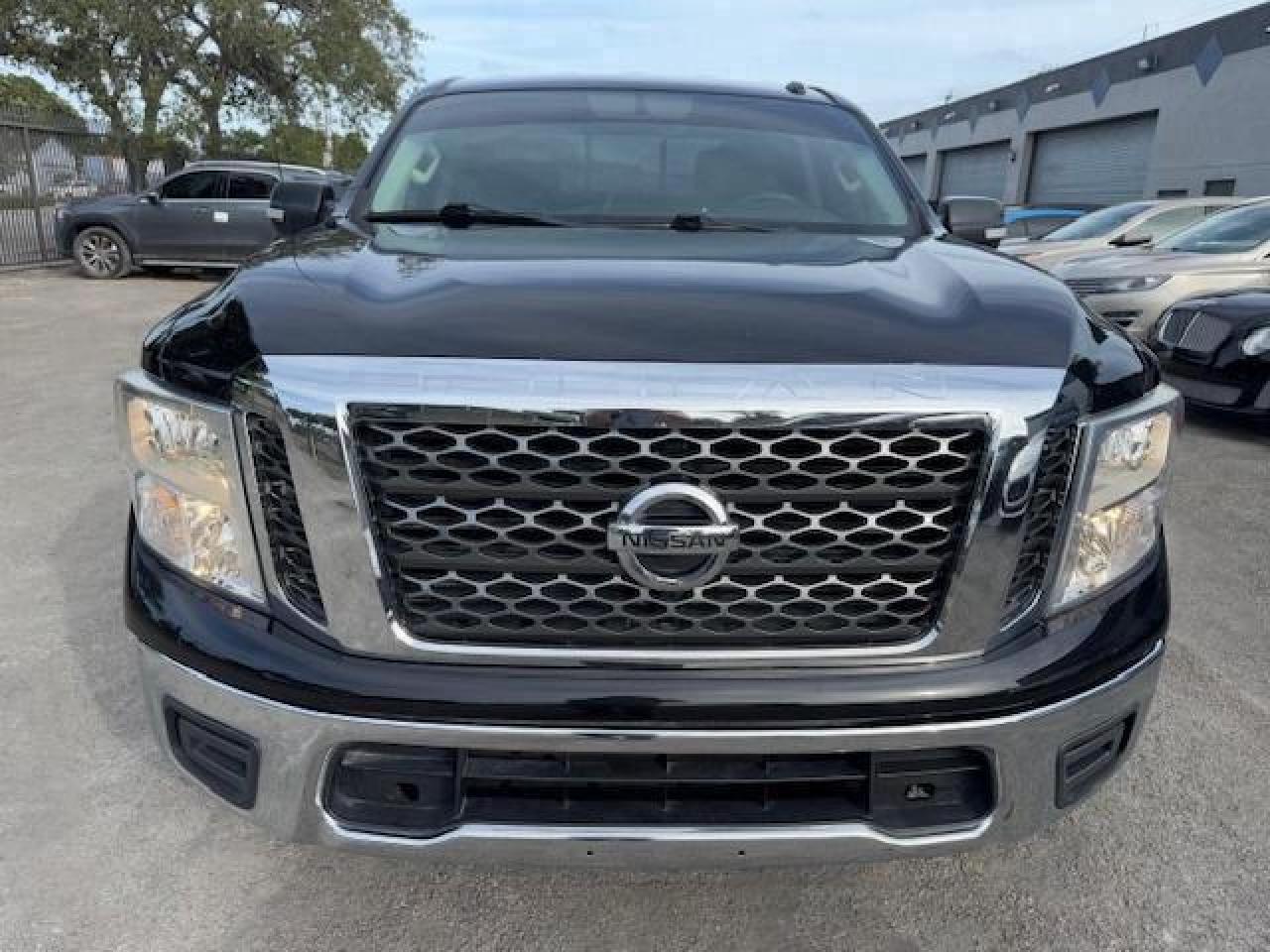 2018 Nissan Titan S - Image 5
