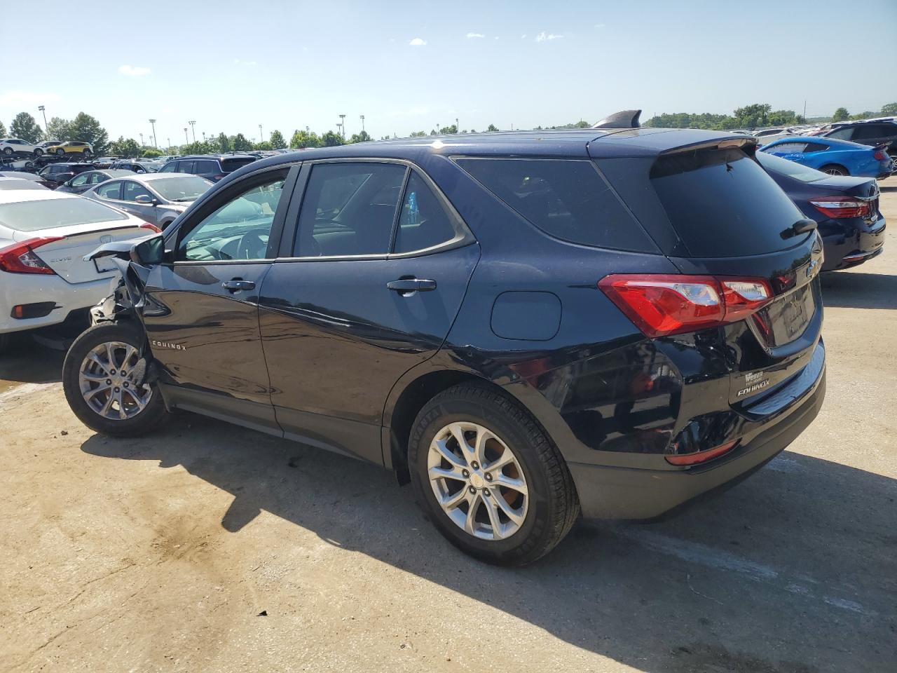 2020 Chevrolet Equinox Ls - Image 2