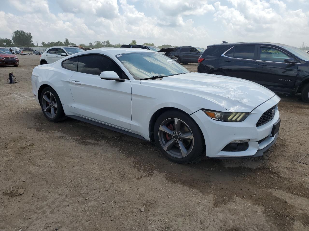 2015 Ford Mustang - Фото 4