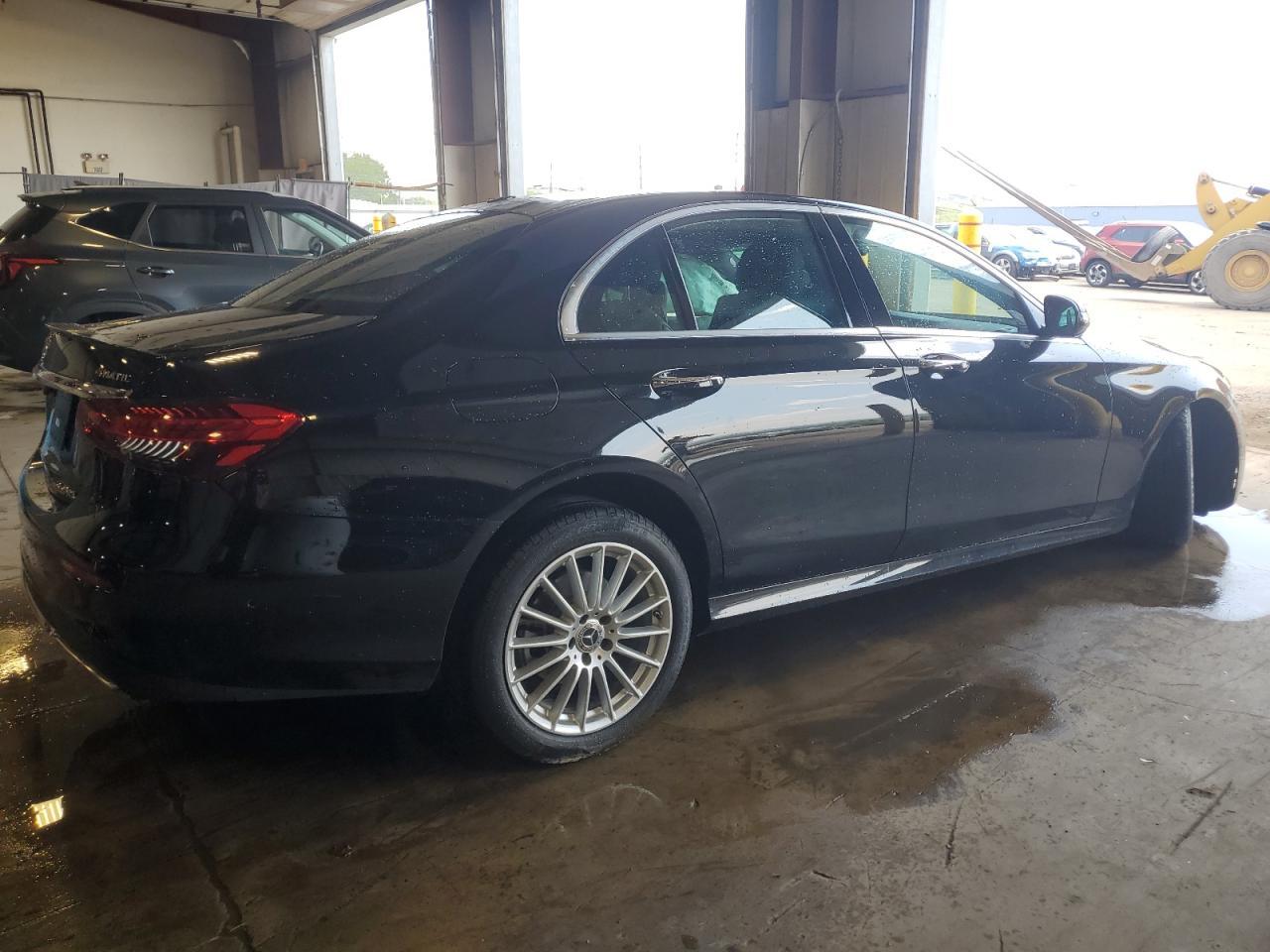 2023 Mercedes-Benz E 350 4Matic - Фото 3