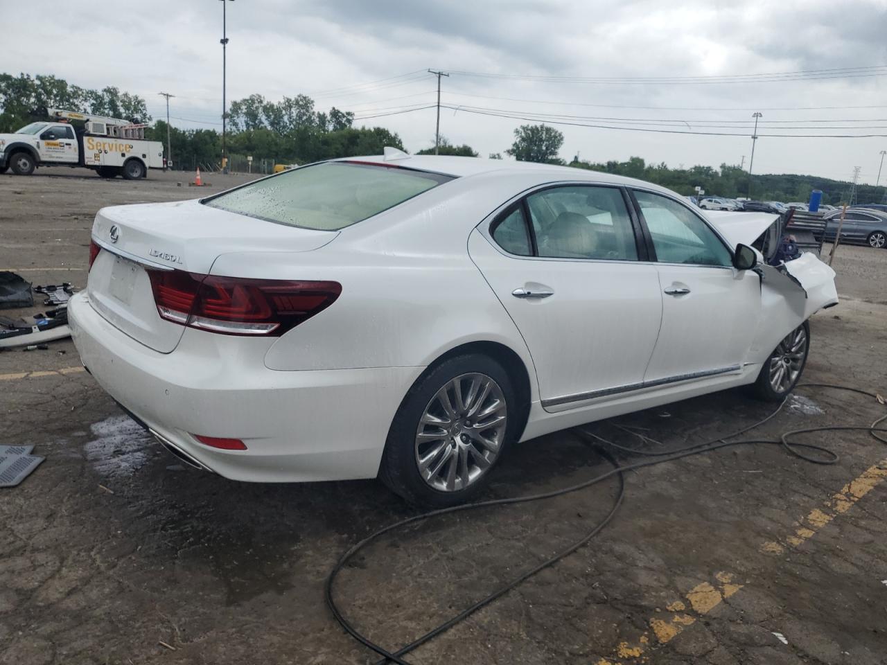 2016 Lexus Ls 460L - Image 3