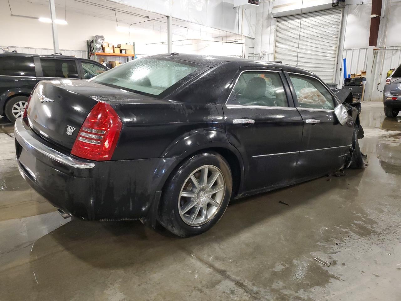 2007 Chrysler 300C - Фото 3