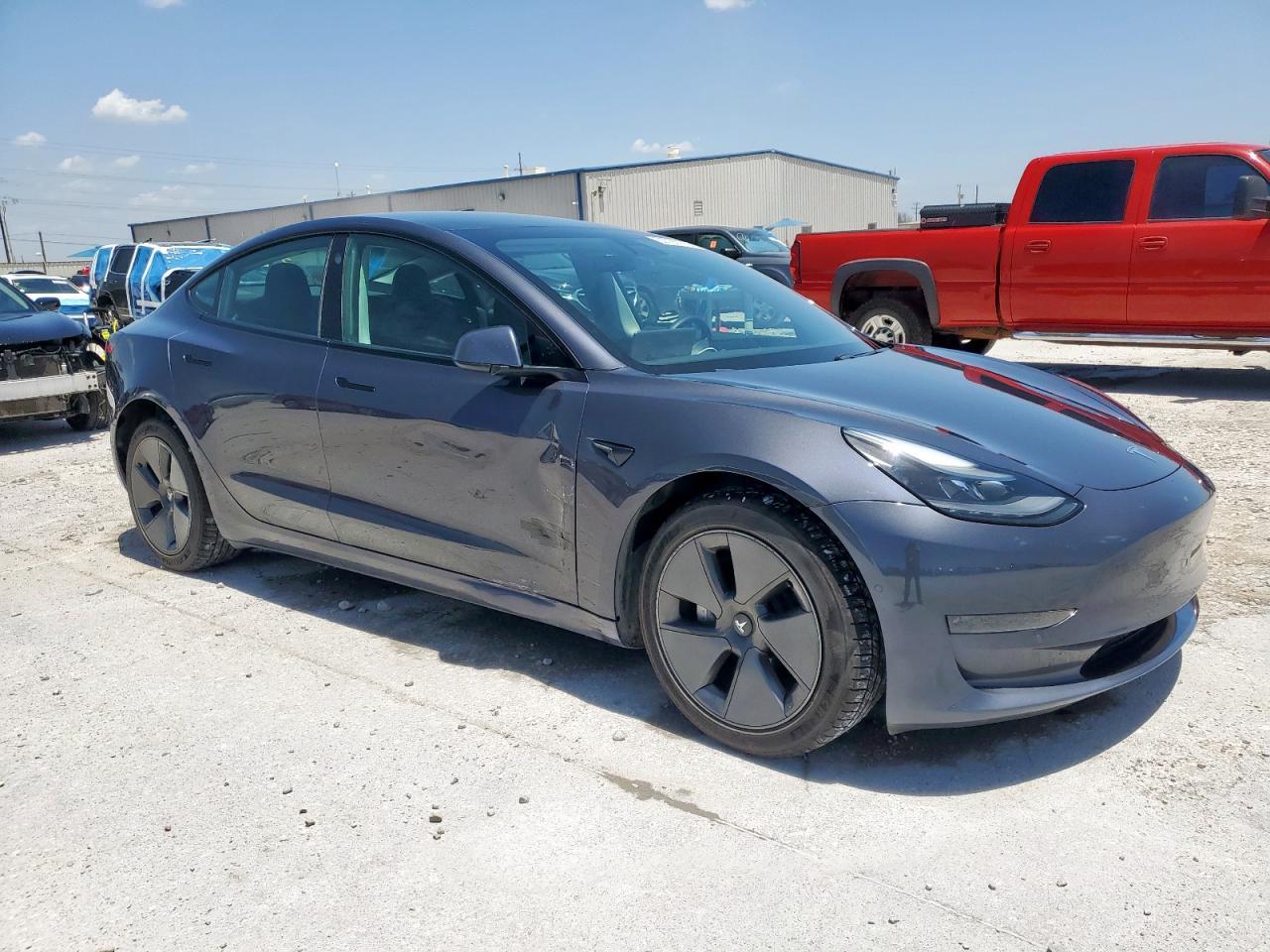 2021 Tesla Model 3 - Фото 4