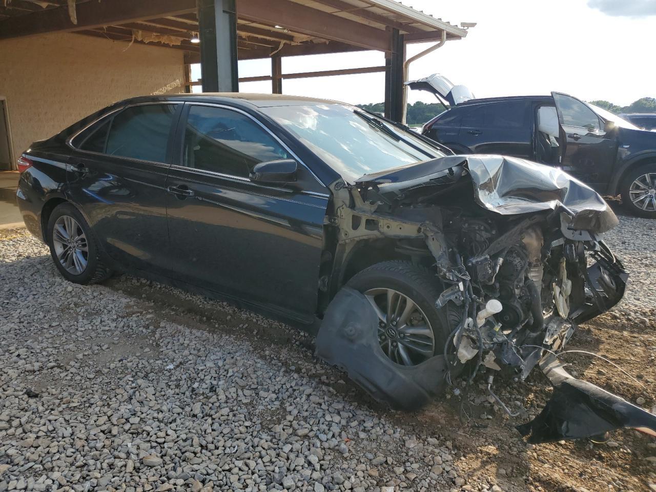 2015 Toyota Camry Le - Фото 4