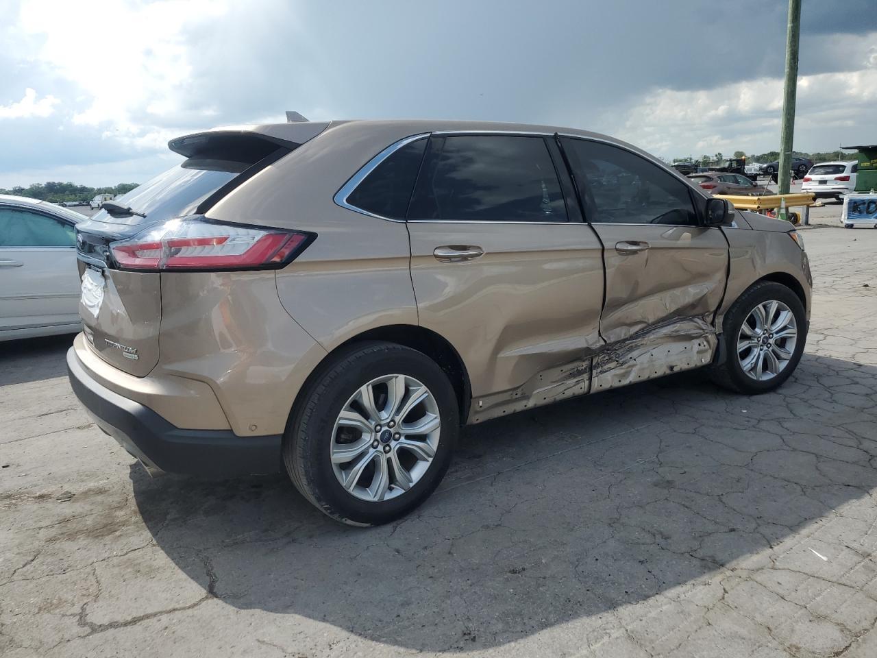 2020 Ford Edge Titanium - Image 3
