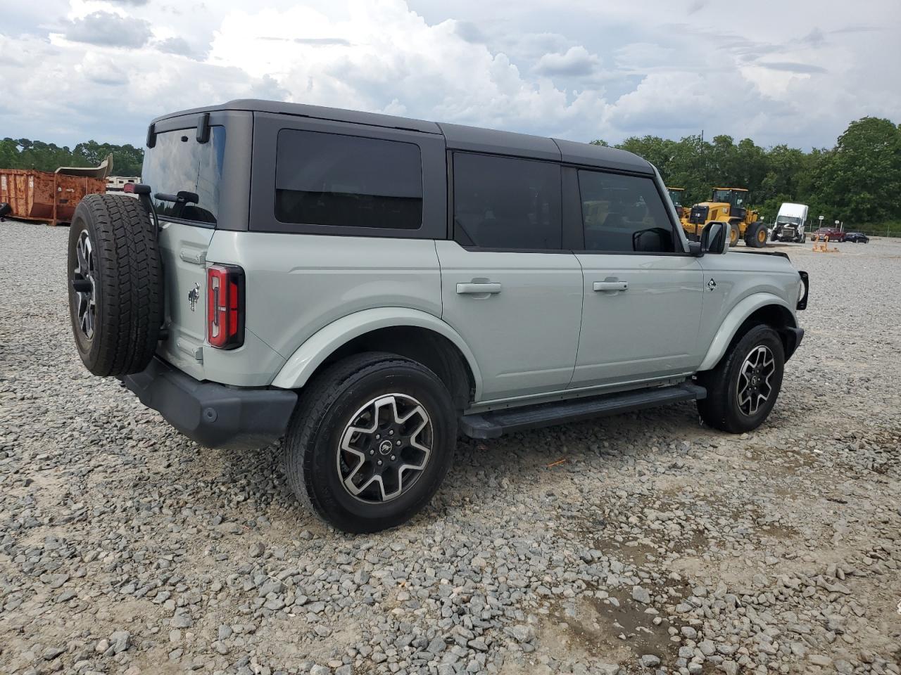 2023 Ford Bronco Base - Фото 3