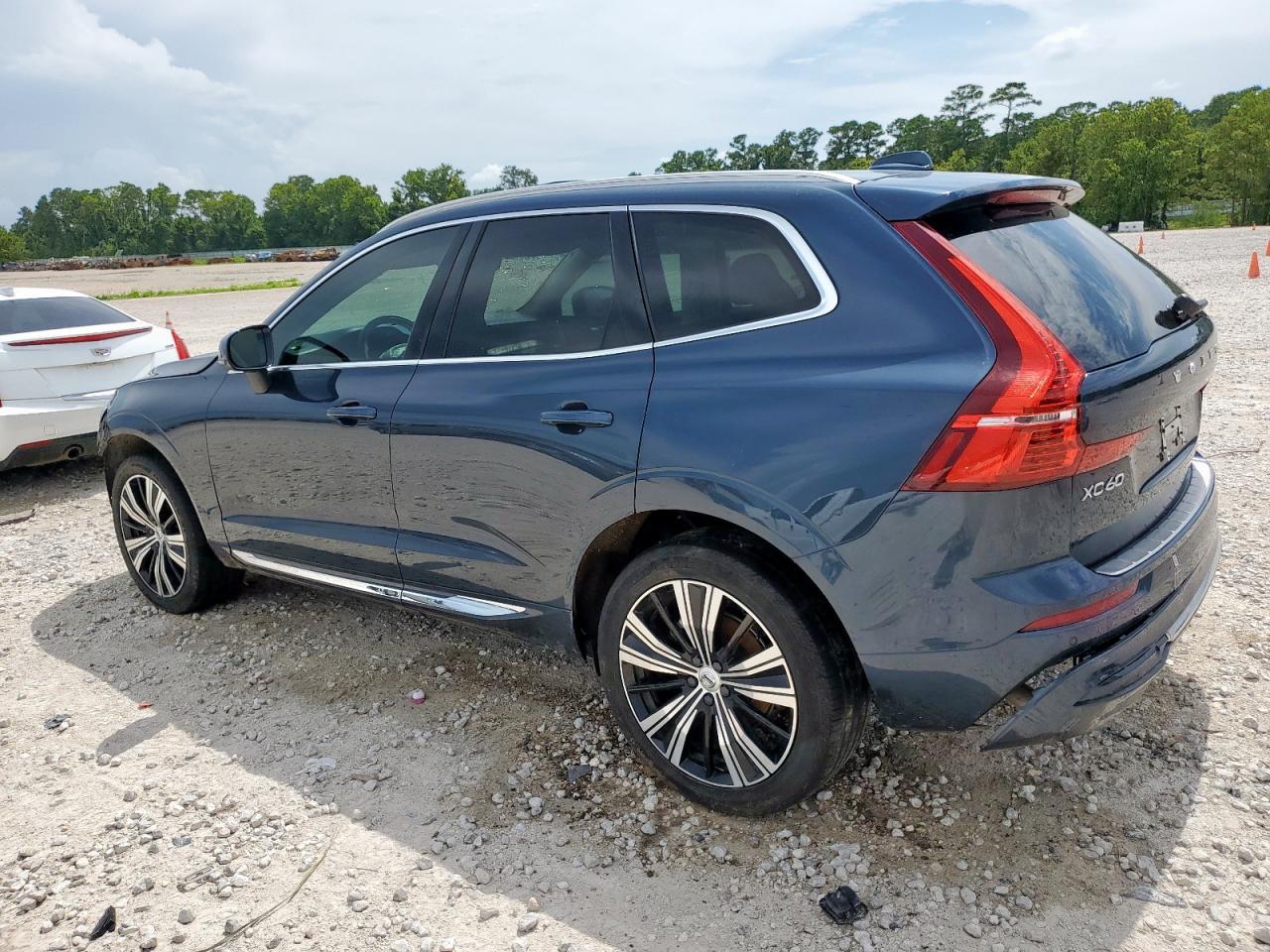 2022 Volvo Xc60 B5 Inscription - Фото 2