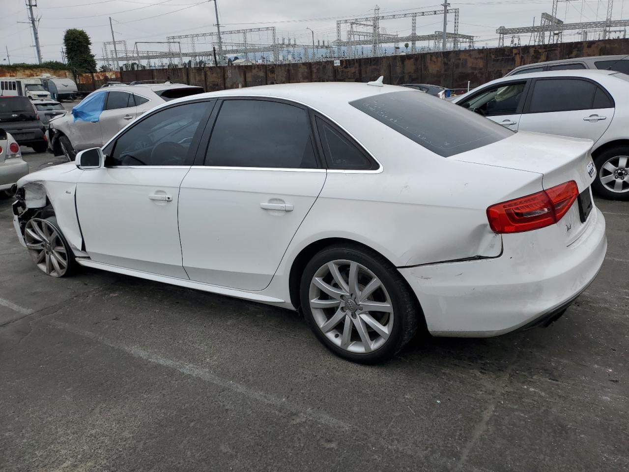 2014 Audi A4 Premium - Фото 2