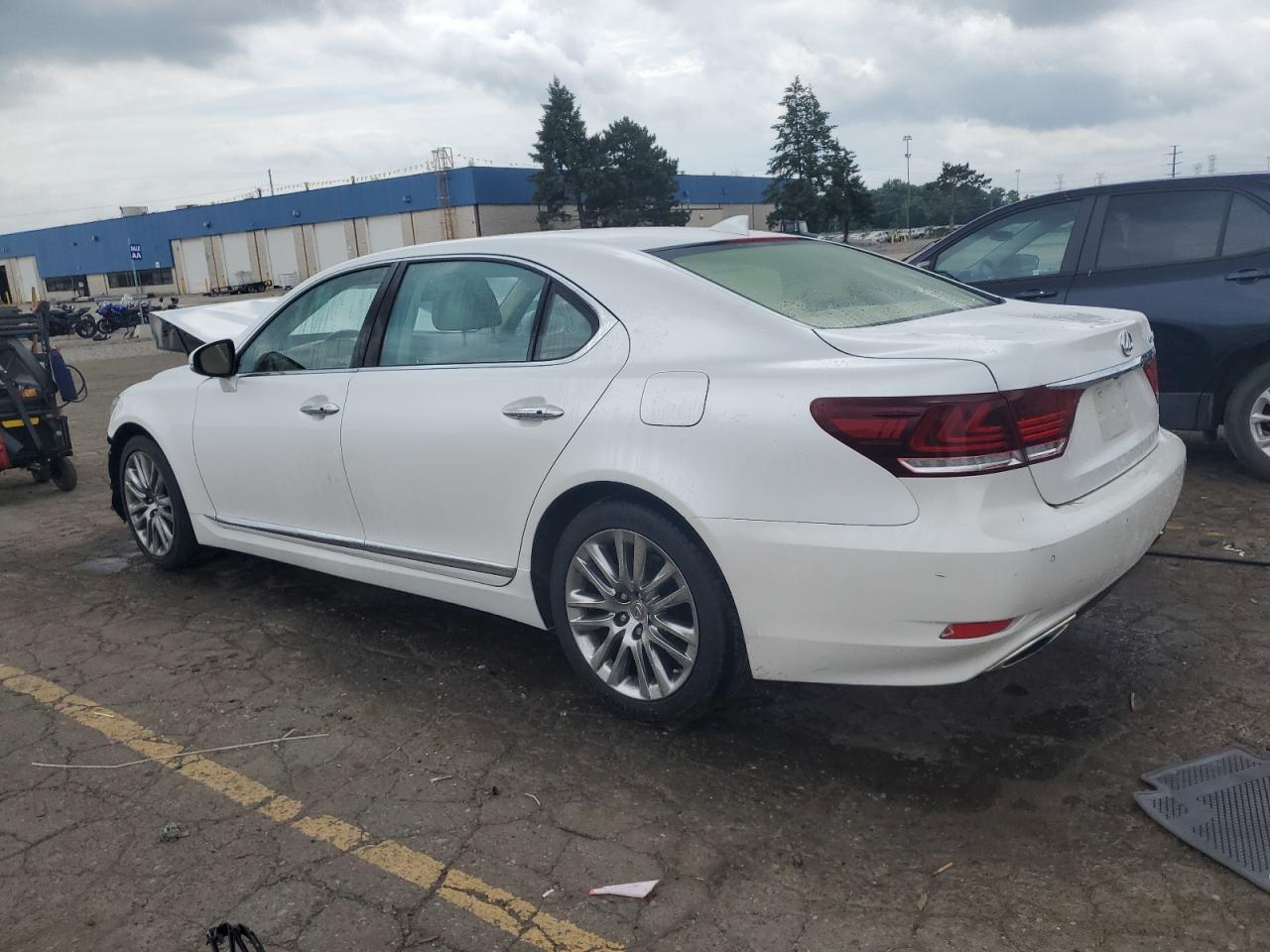 2016 Lexus Ls 460L - Image 2