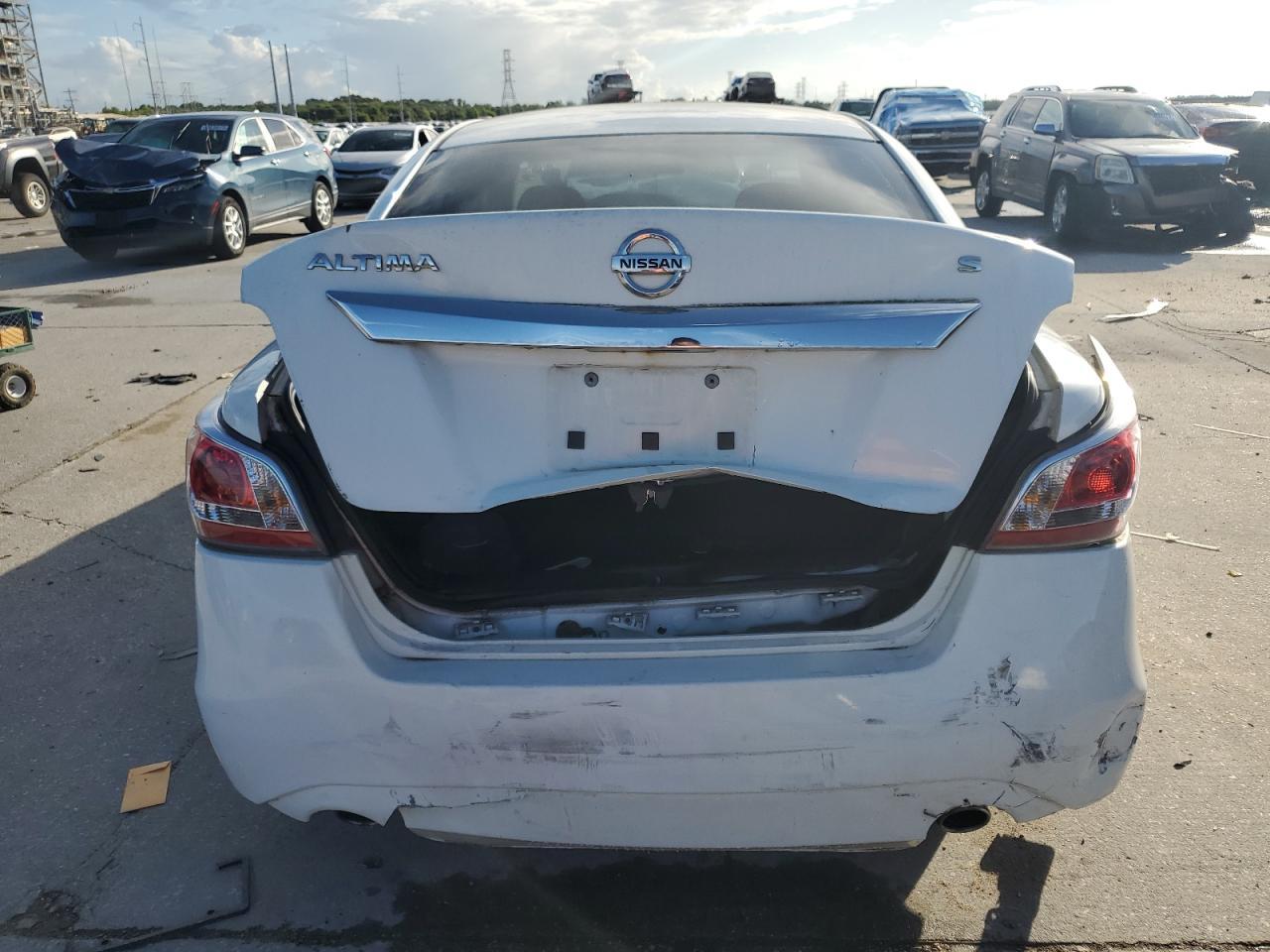 2015 Nissan Altima - Image 6