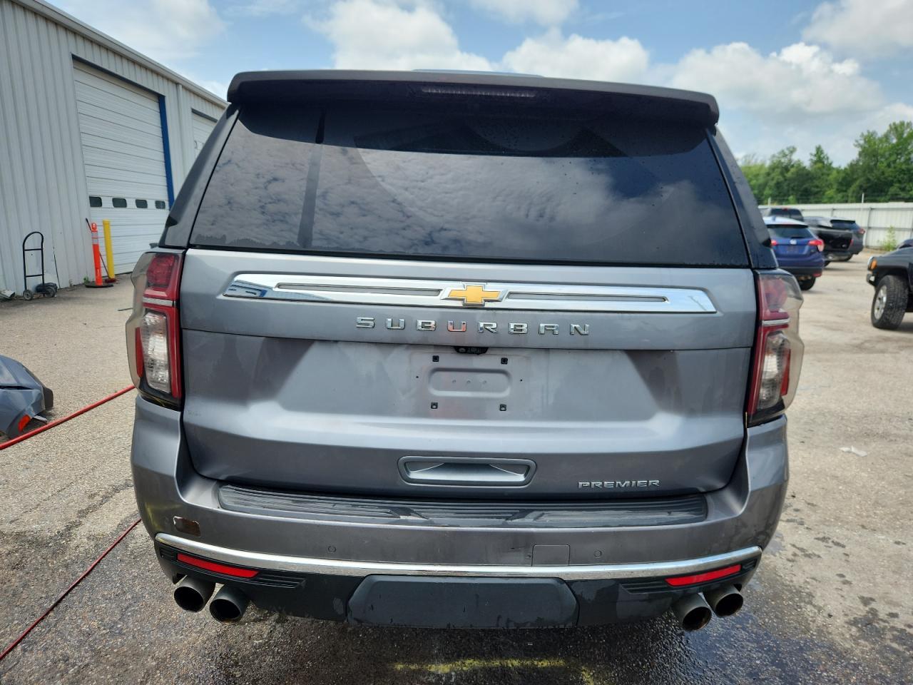 2021 Chevrolet Suburban C1500 Premier - Фото 6