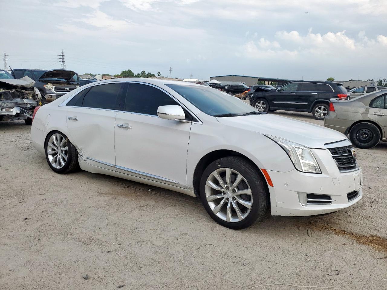 2016 Cadillac Xts Luxury Collection - Image 4