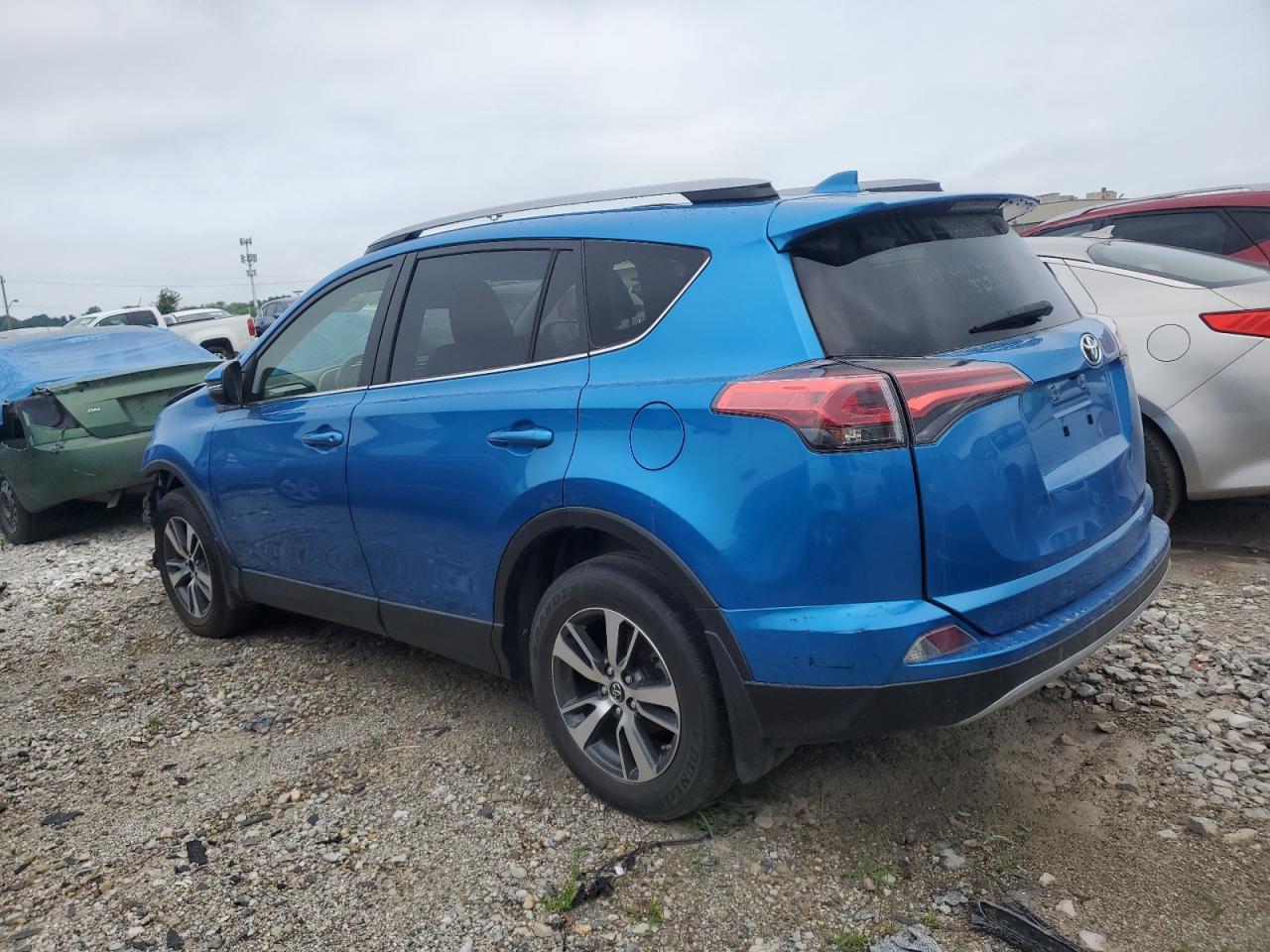 2018 Toyota Rav4 Adventure - Фото 2
