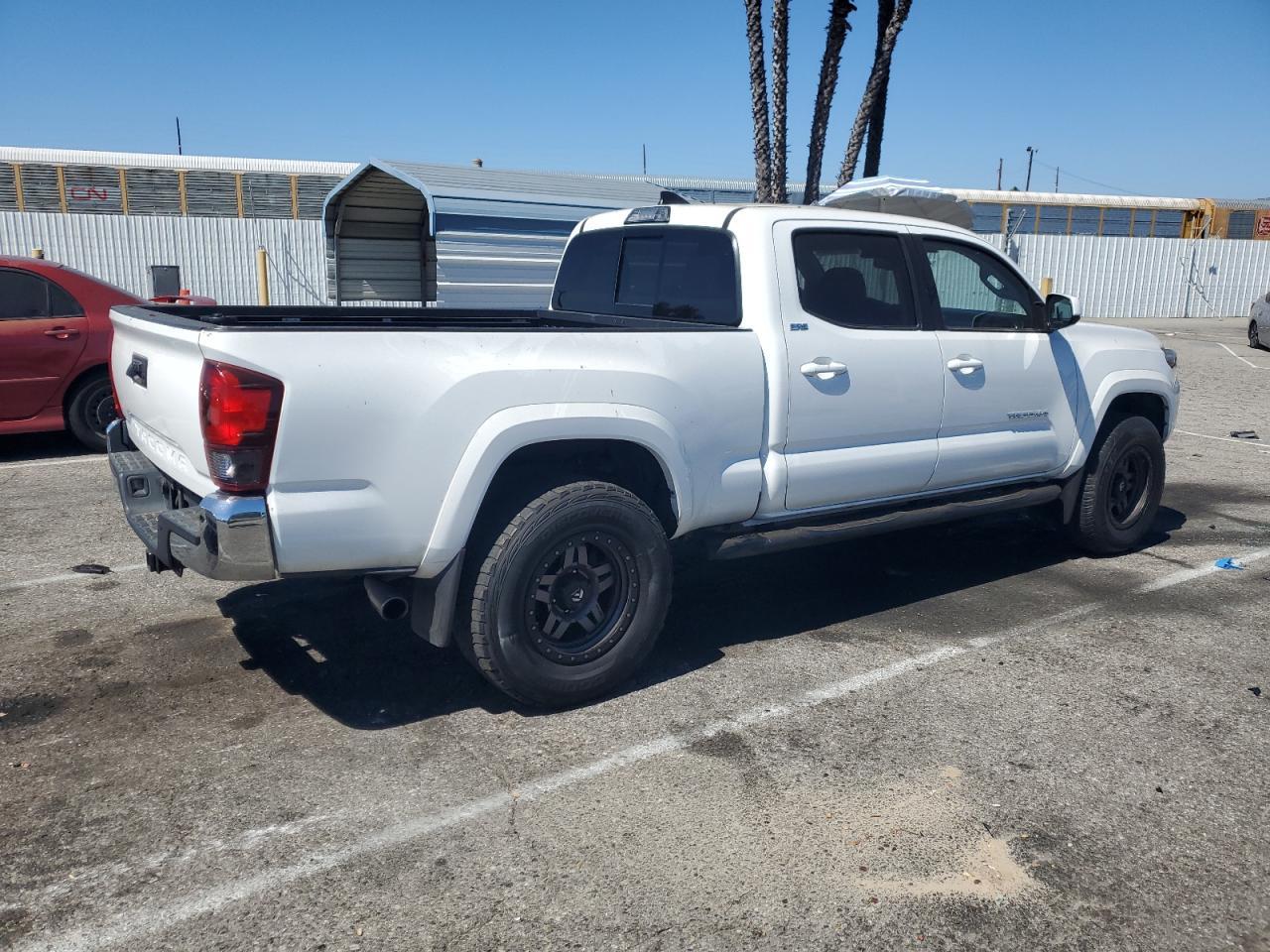 2019 Toyota Tacoma Double Cab - Фото 3