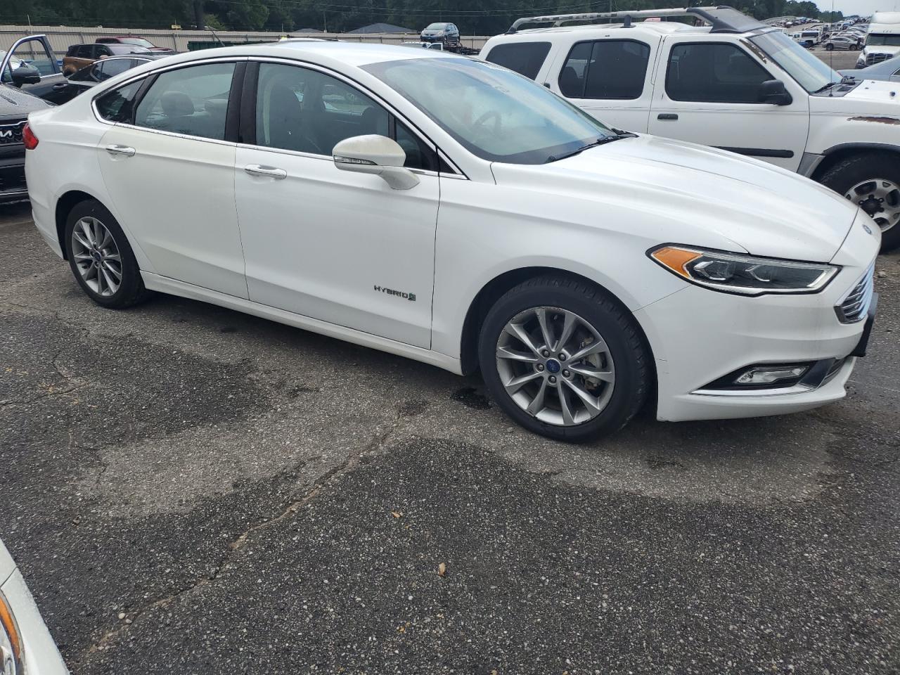 2017 Ford Fusion Se Hybrid - Image 4