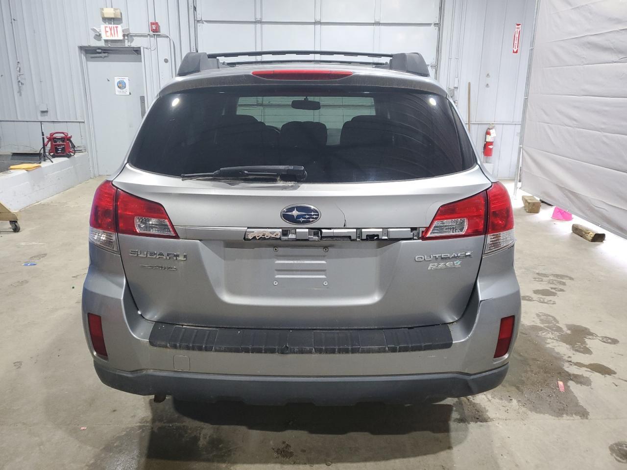 2010 Subaru Outback 2.5I Premium - Фото 6