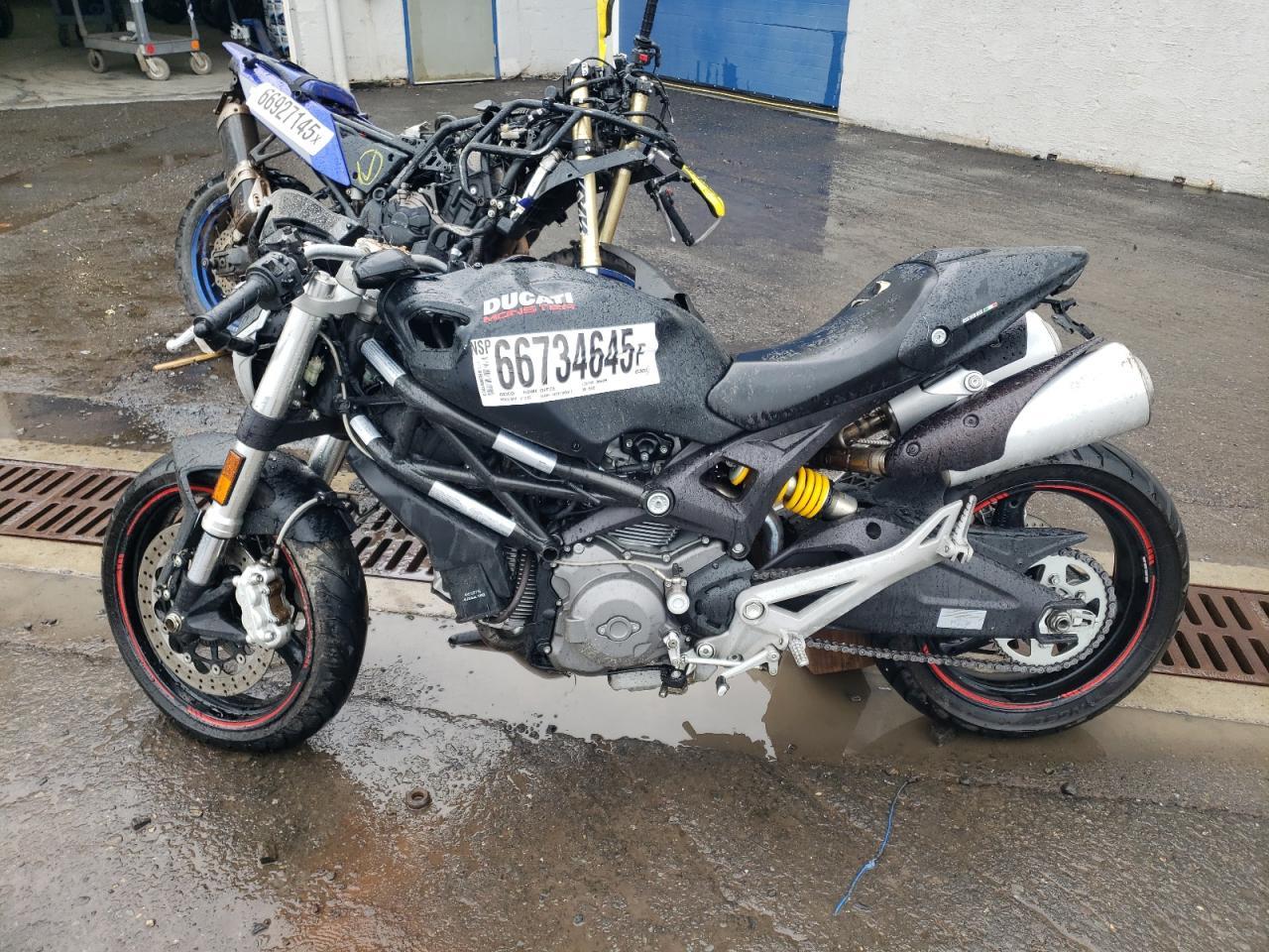 2012 Ducati Monster 696 - Image 3