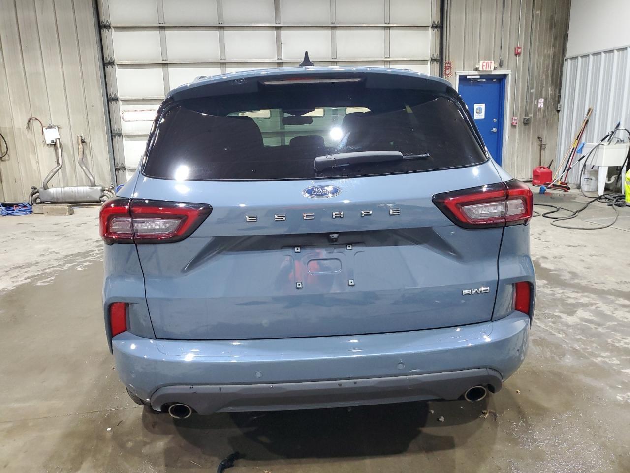 2023 Ford Escape St Line Elite - Фото 6