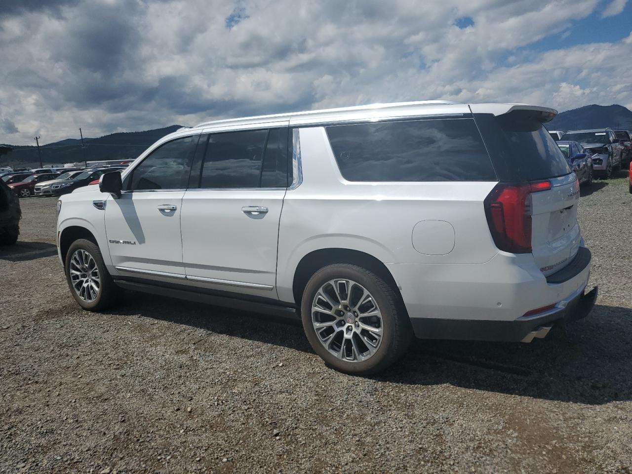 2025 GMC Yukon Xl Denali - Фото 2