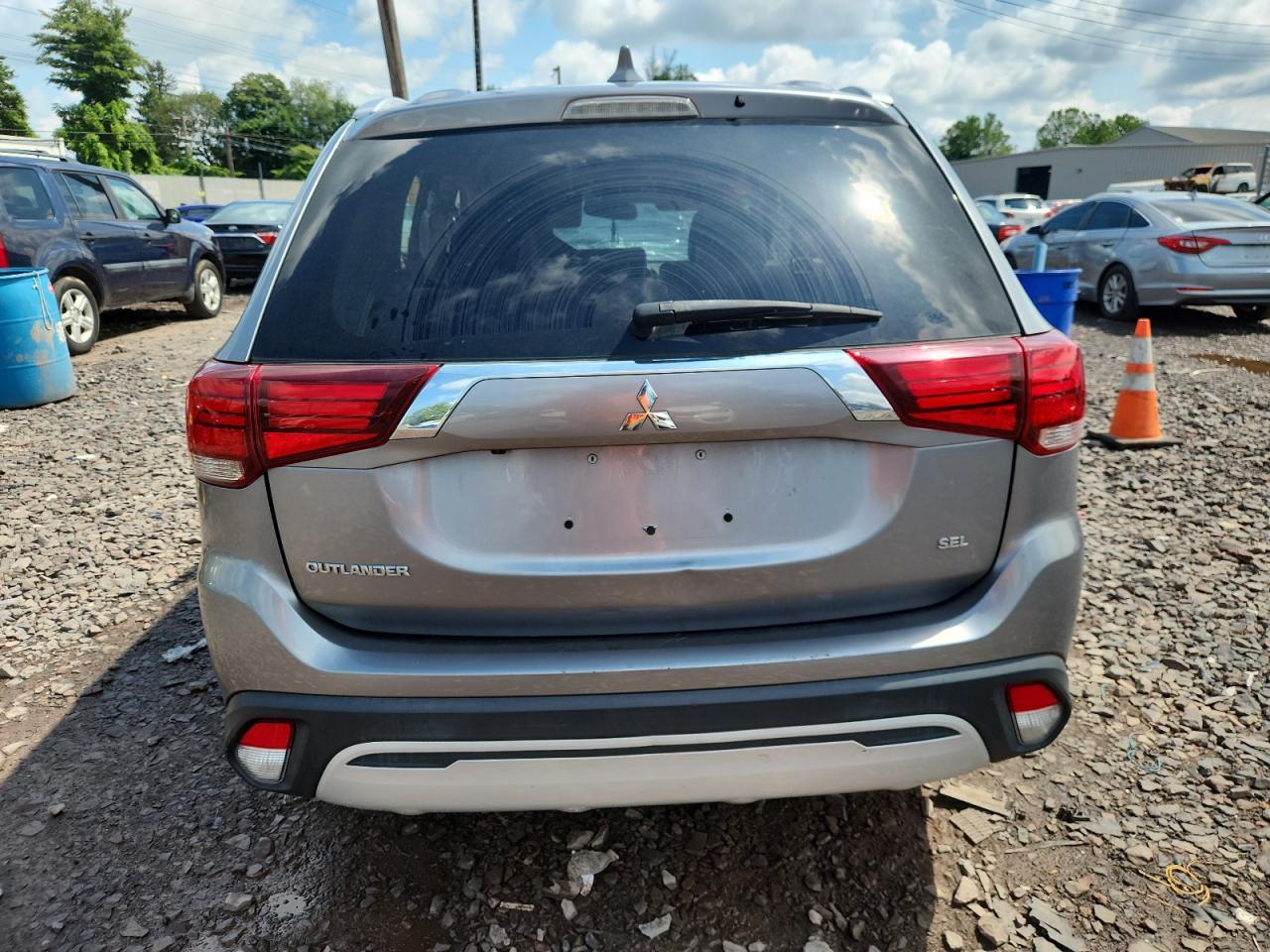 2020 Mitsubishi Outlander Se - Фото 6