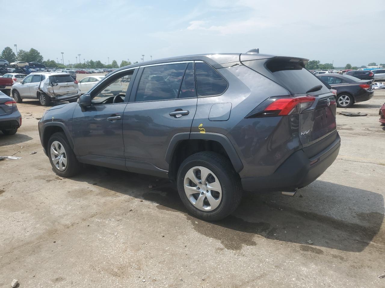 2023 Toyota Rav4 Le - Фото 2