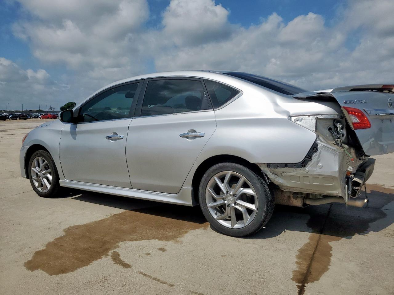 2014 Nissan Sentra S - Фото 2