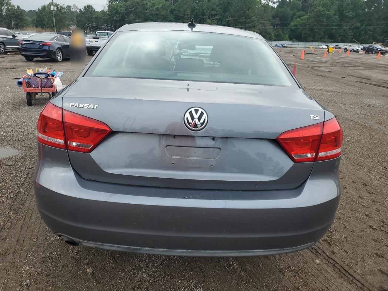 2014 Volkswagen Passat S - Фото 6