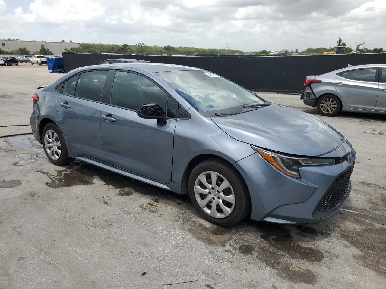2020 Toyota Corolla Le - Image 4