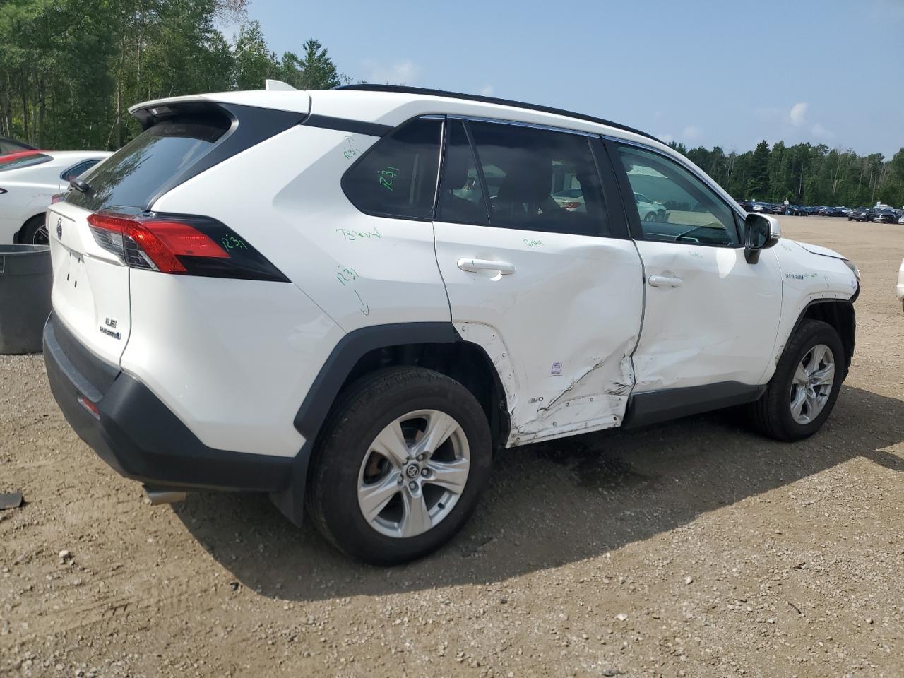 2019 Toyota Rav4 Le - Image 3