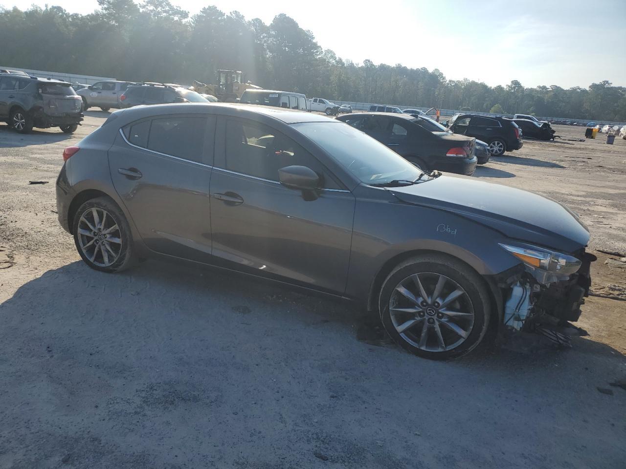 2018 Mazda 3 Touring - Фото 4