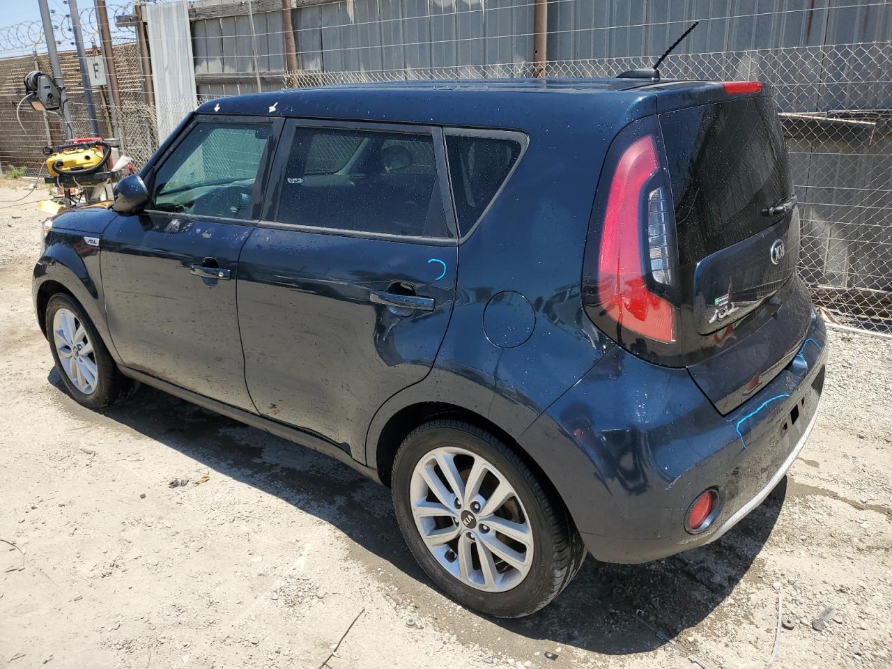 2019 Kia Soul + - Image 2