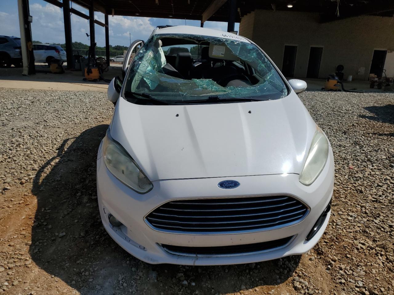 2017 Ford Fiesta Titanium - Фото 5