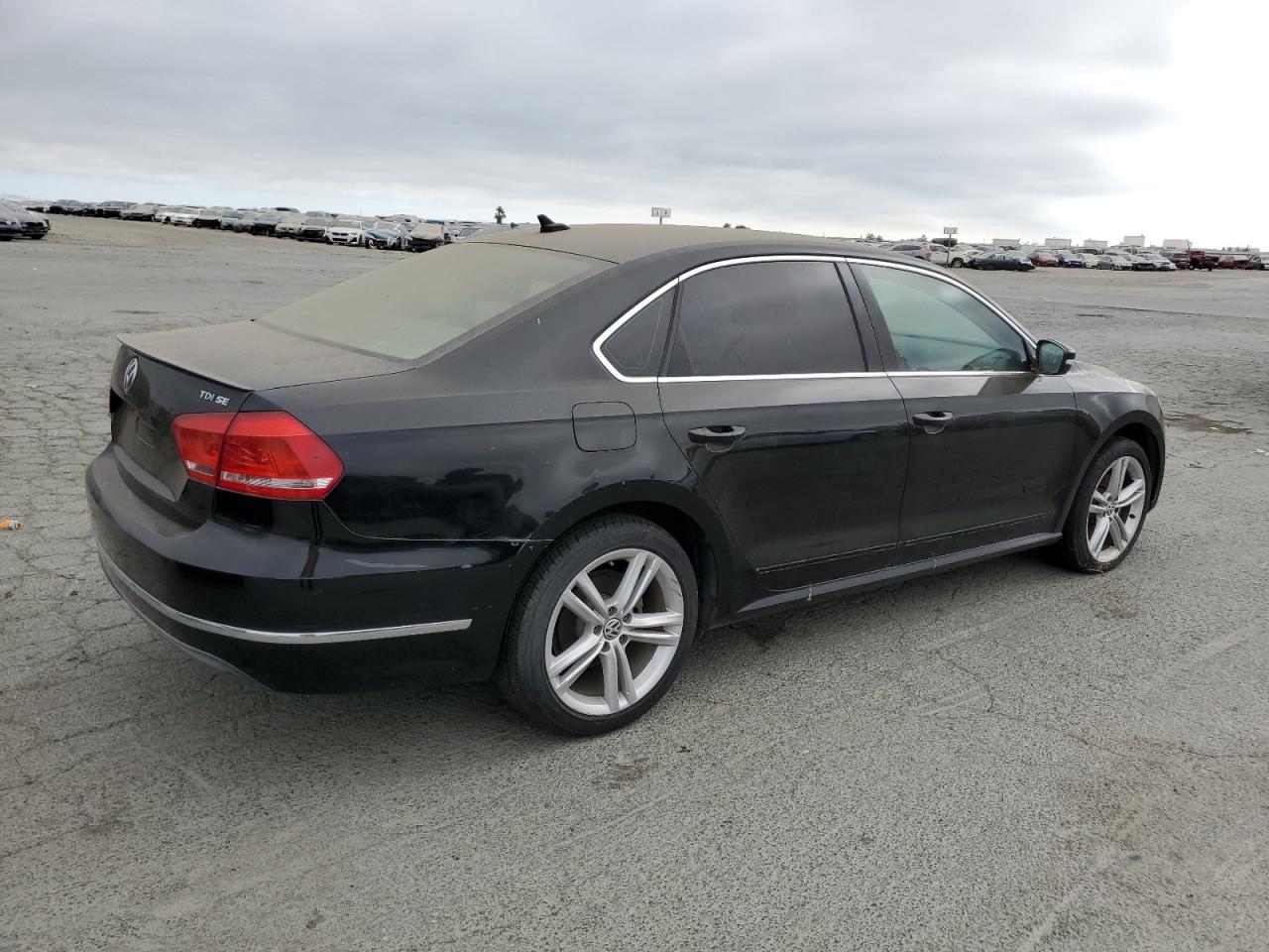 2013 Volkswagen Passat Se - Фото 3