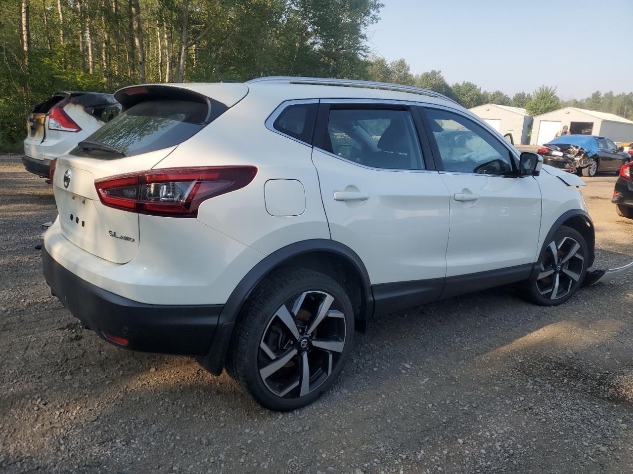 2020 Nissan Rogue Sport S - Фото 3