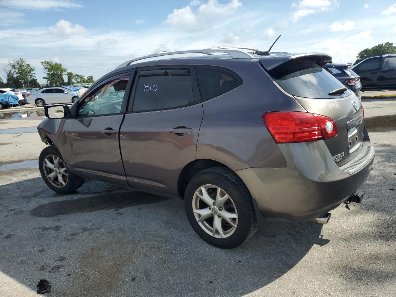2009 Nissan Rogue S - Фото 2