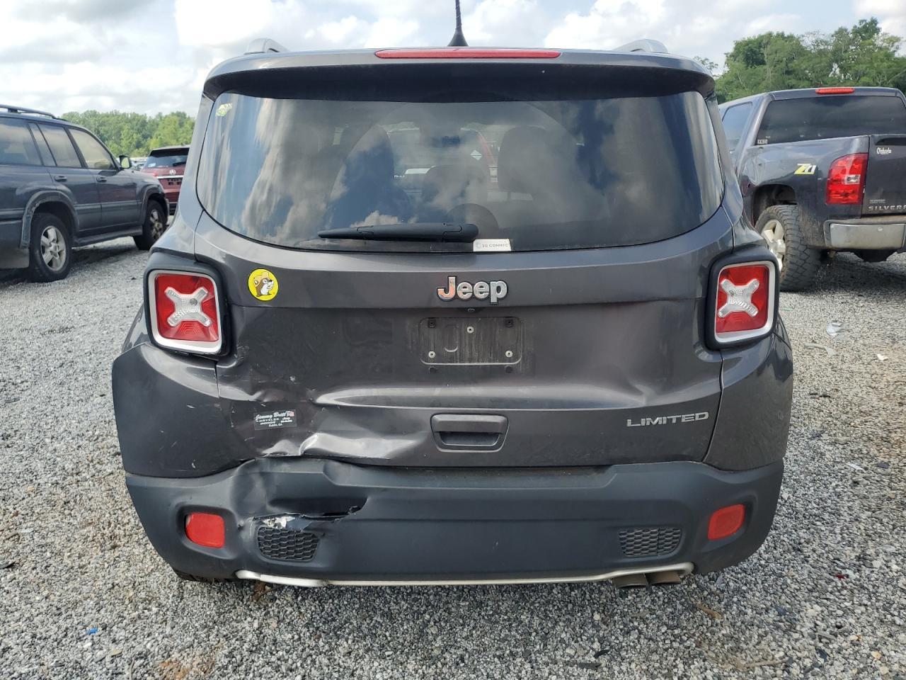 2018 Jeep Renegade Limited - Image 6