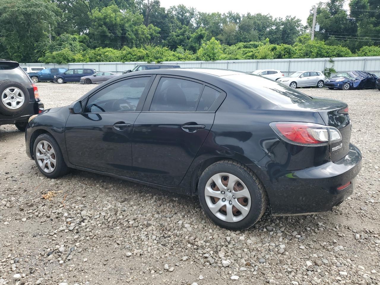 2012 Mazda 3 I - Image 2