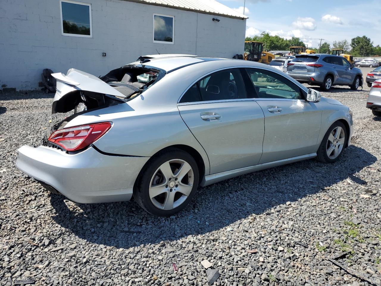 2017 Mercedes-Benz Cla 250 4Matic - Фото 3