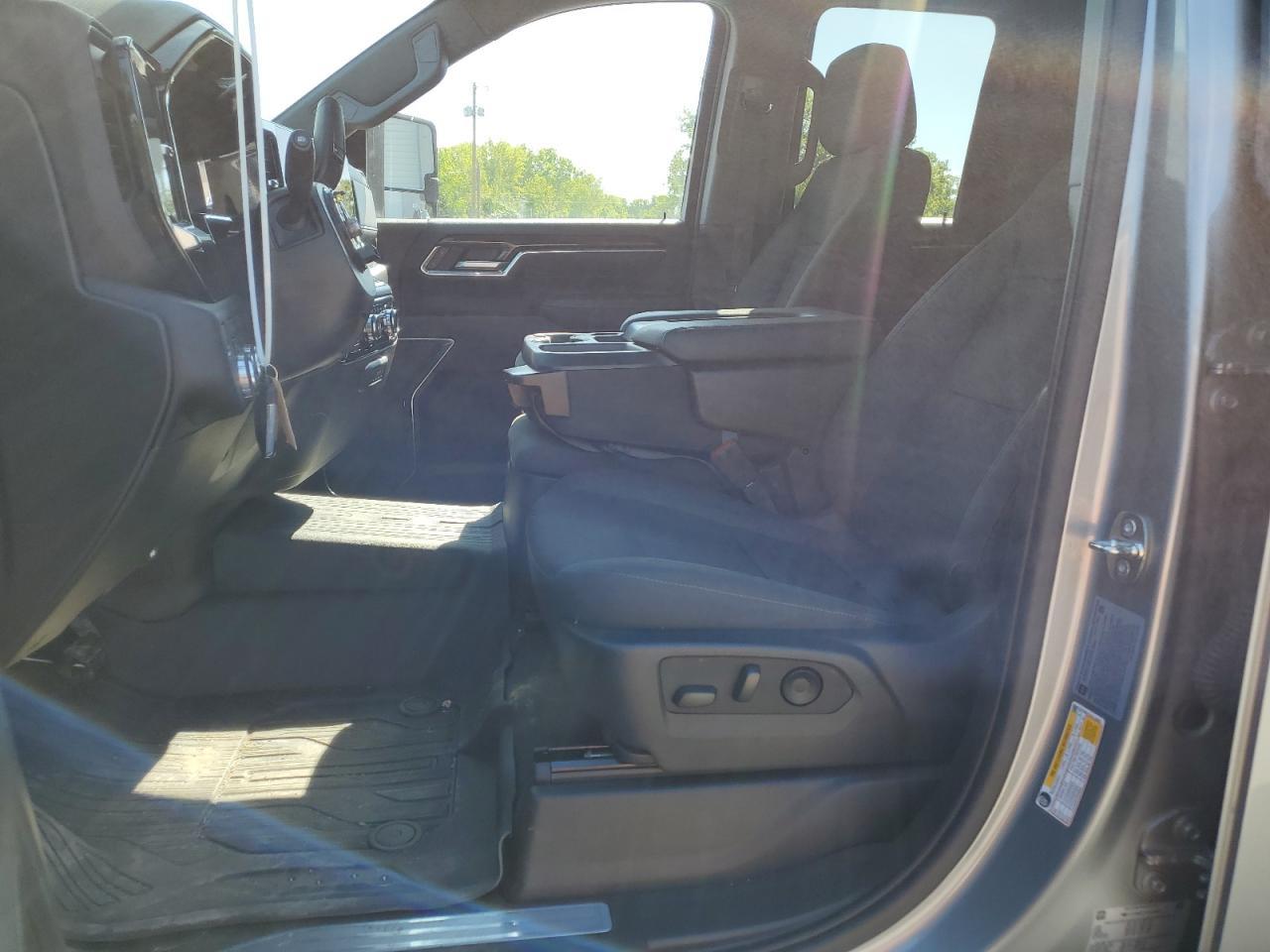 2024 GMC Sierra K2500 Sle - Image 7