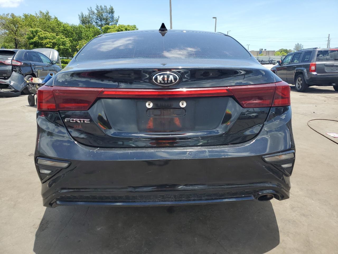 2021 Kia Forte Fe - Image 6