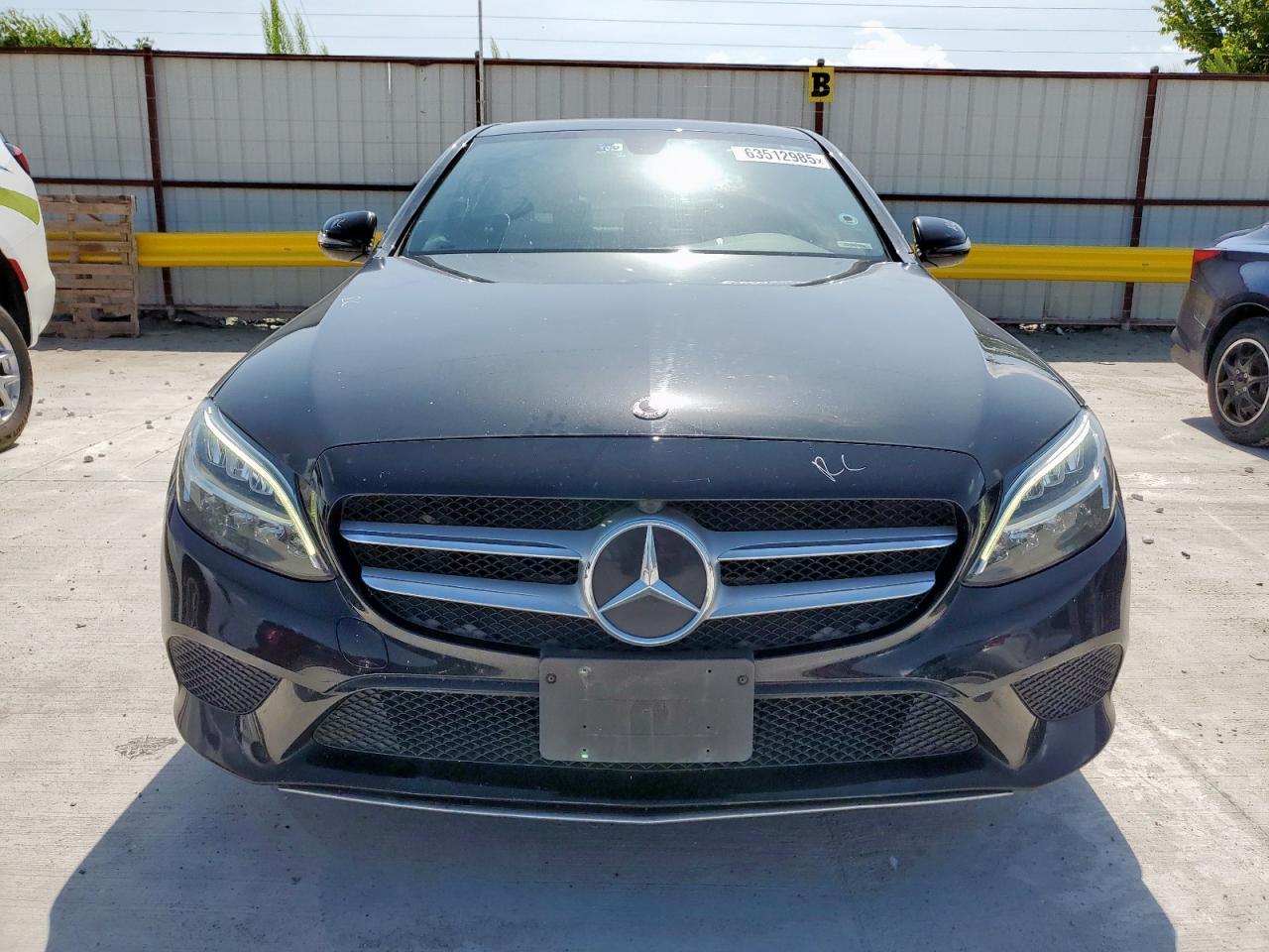 2019 Mercedes-Benz C 300 - Фото 5