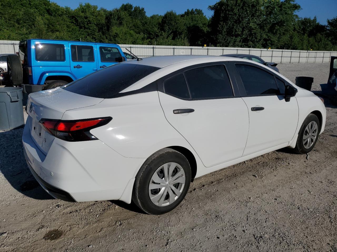 2024 Nissan Versa S - Фото 3