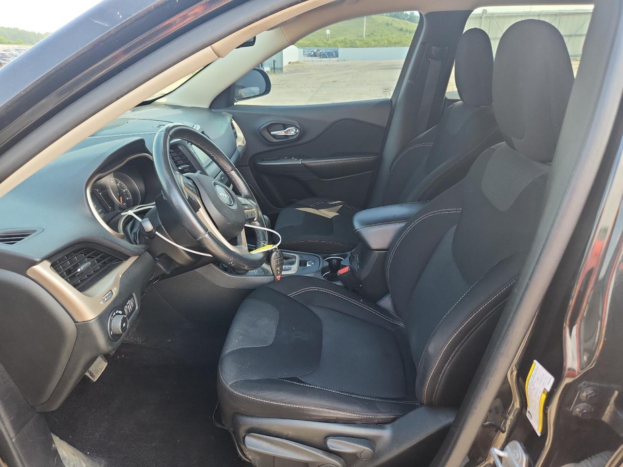 2015 Jeep Cherokee Latitude - Image 7