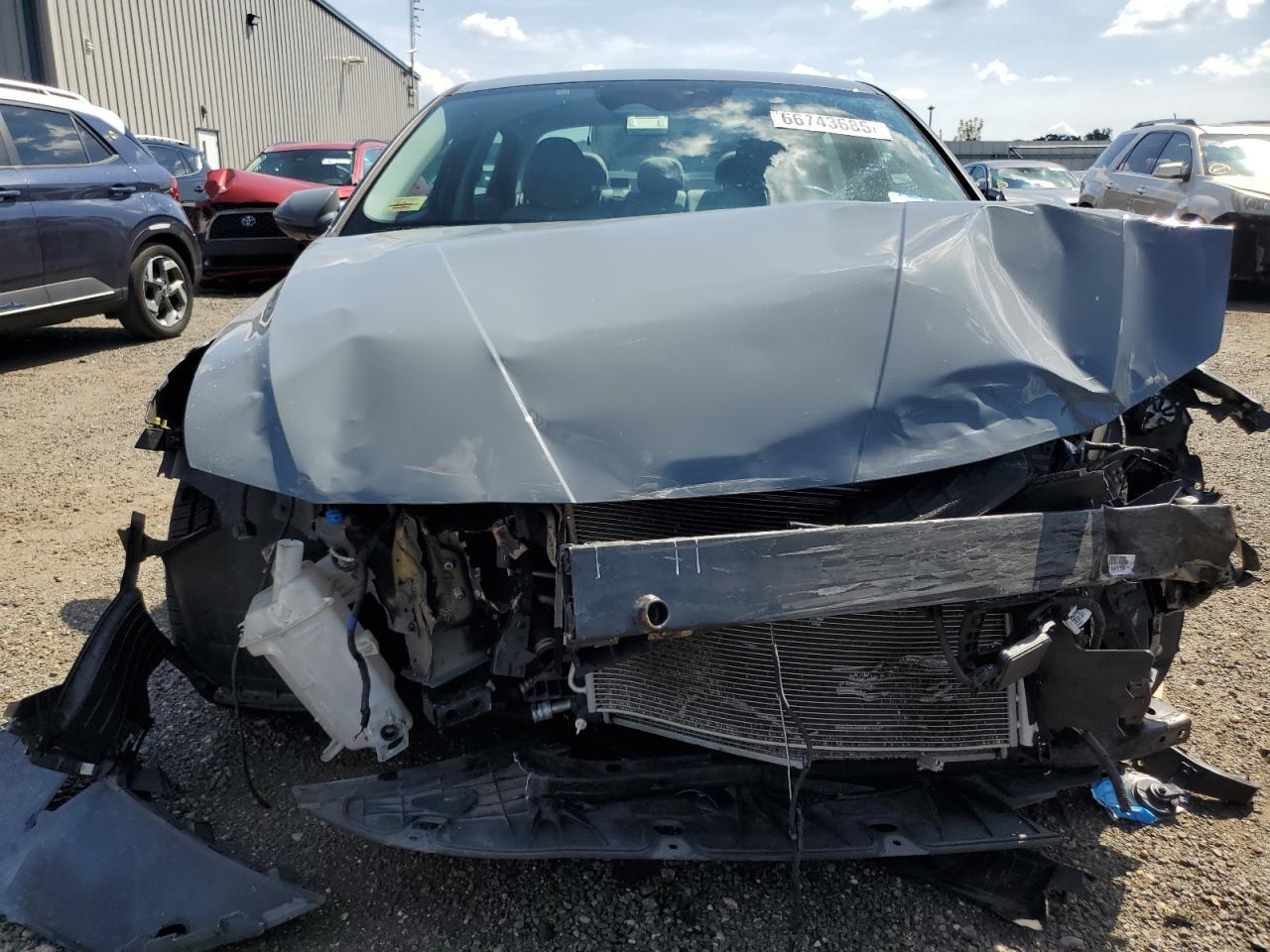 2021 Hyundai Elantra Limited - Image 5