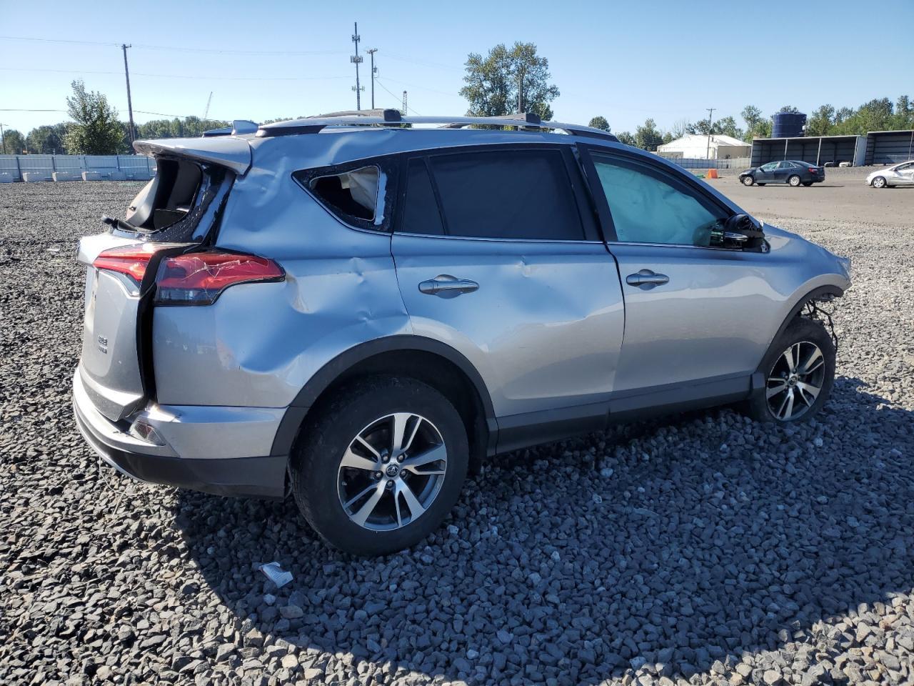 2016 Toyota Rav4 Xle - Фото 3