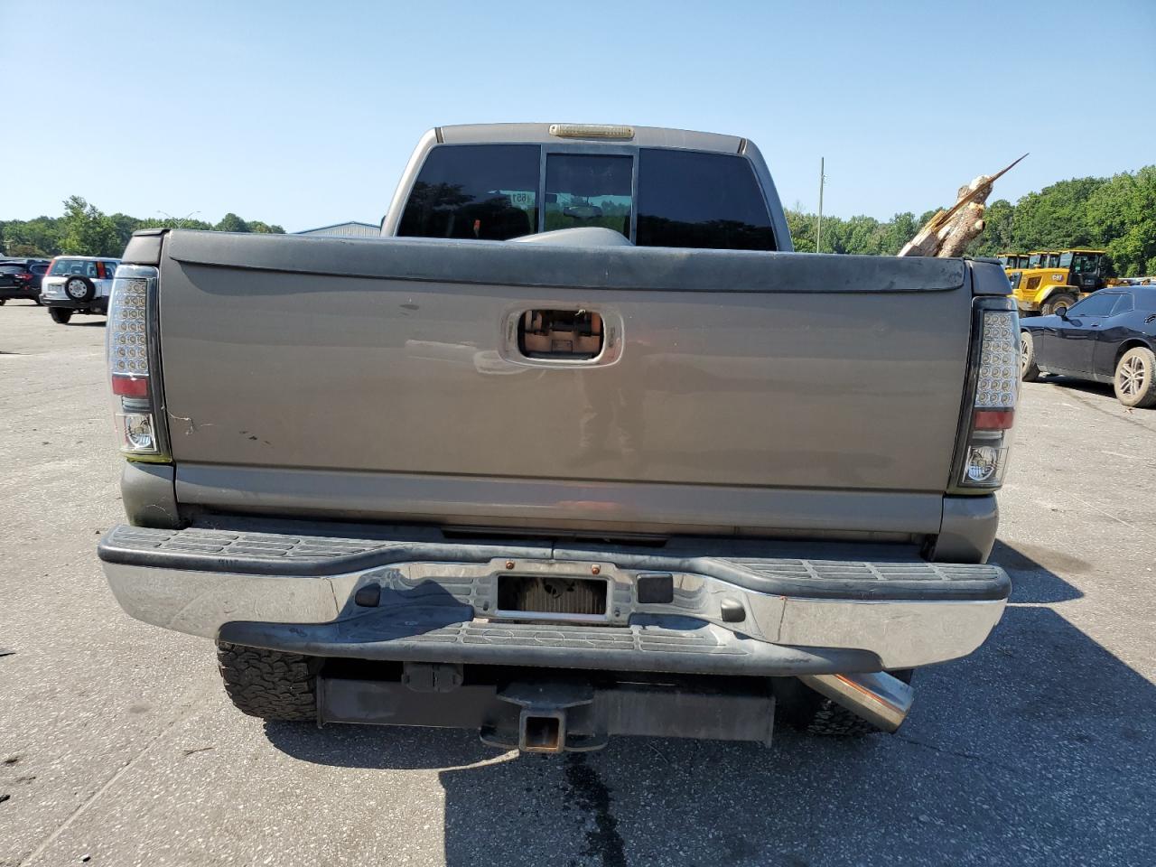 2006 Chevrolet Silverado K2500 Heavy Duty - Image 6