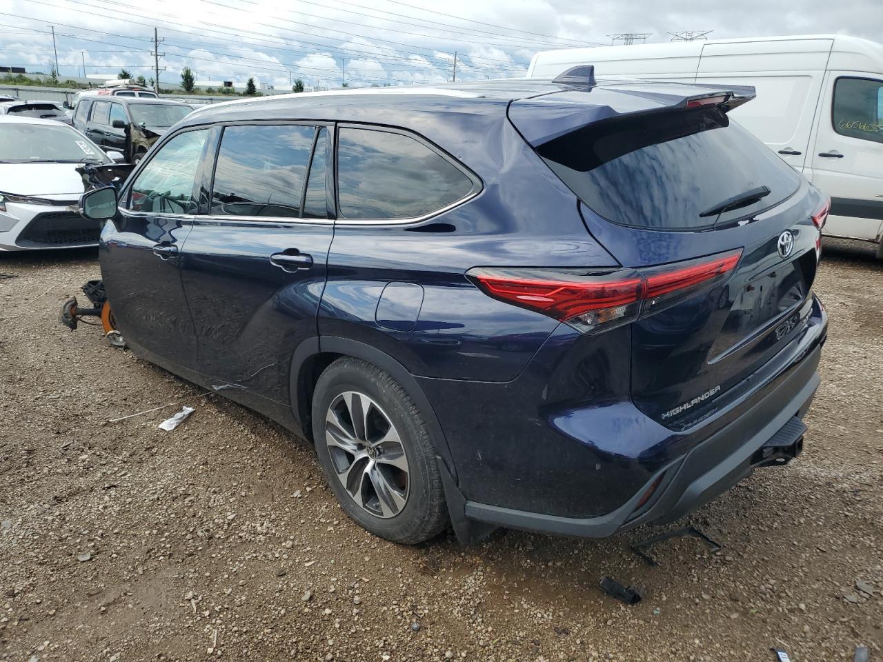 2022 Toyota Highlander Xle - Фото 2